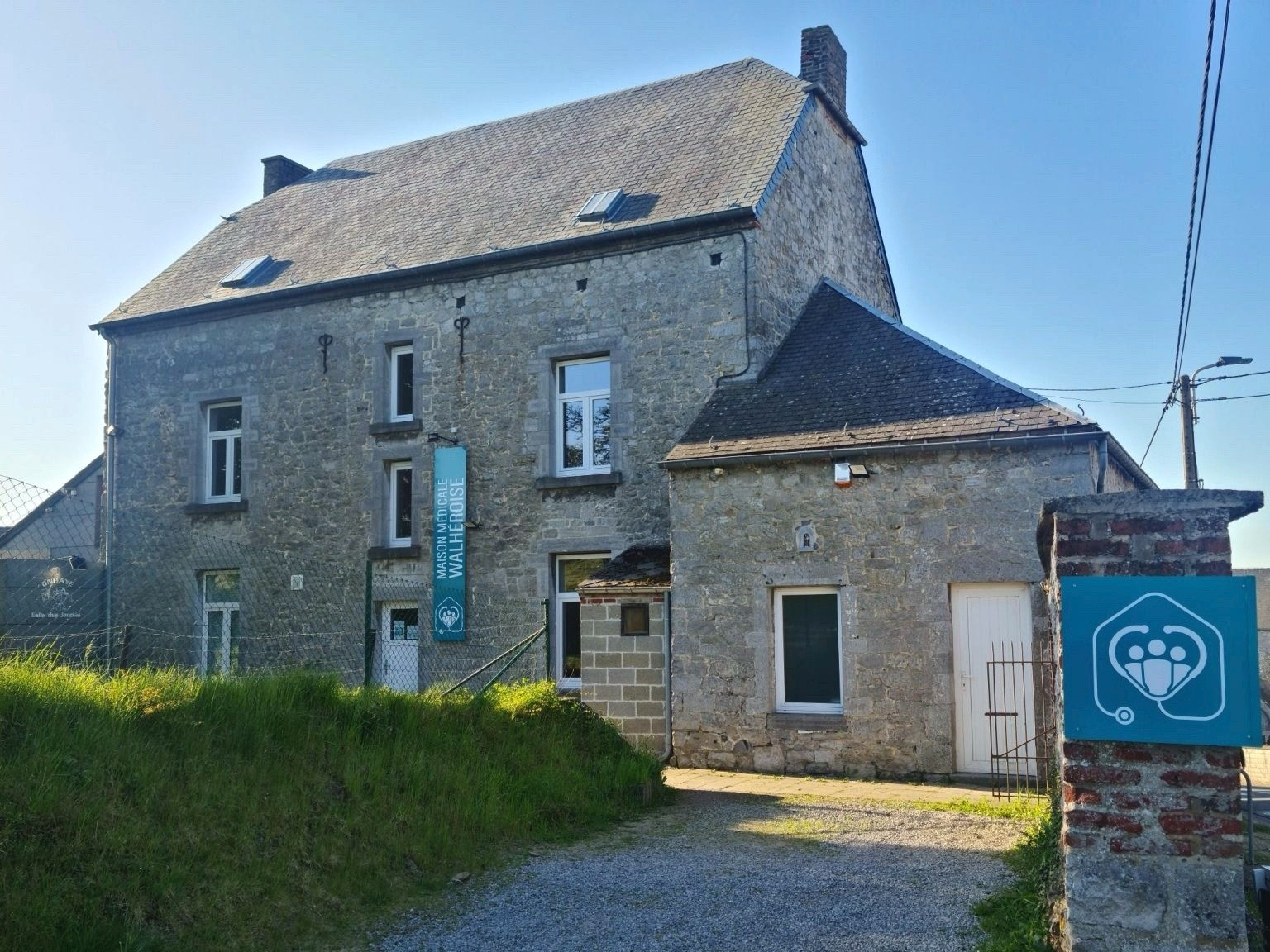 Entrée de la Maison Médicale Walhéroise